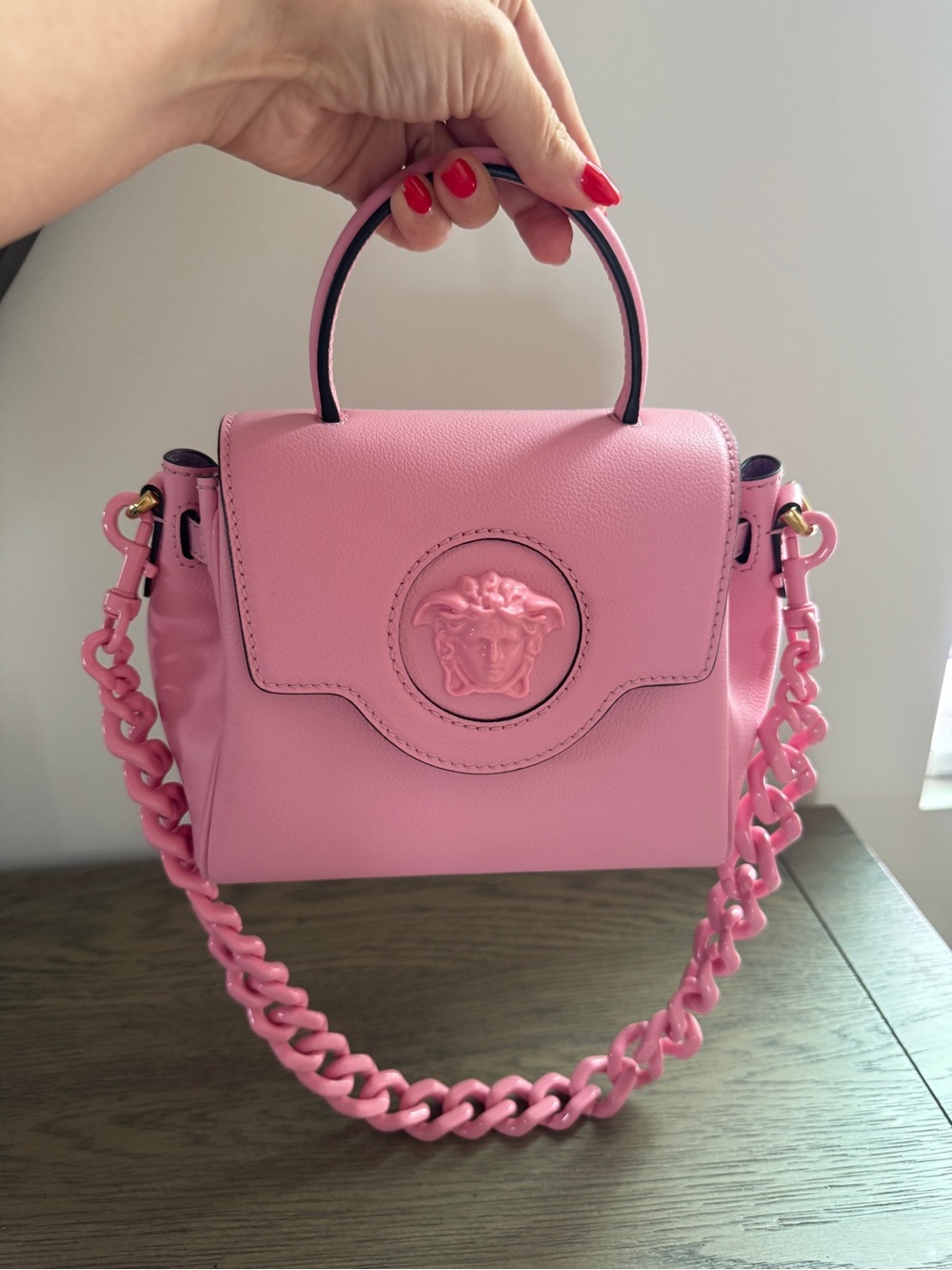 Versace La Medusa Small Pink Leather Top-Handle Bag with Chain Strap - Picture 2 of 12
